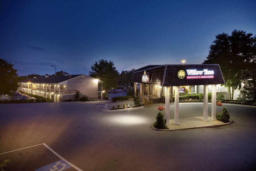 Willow Valley Inn And Suites Lancaster Esterno foto